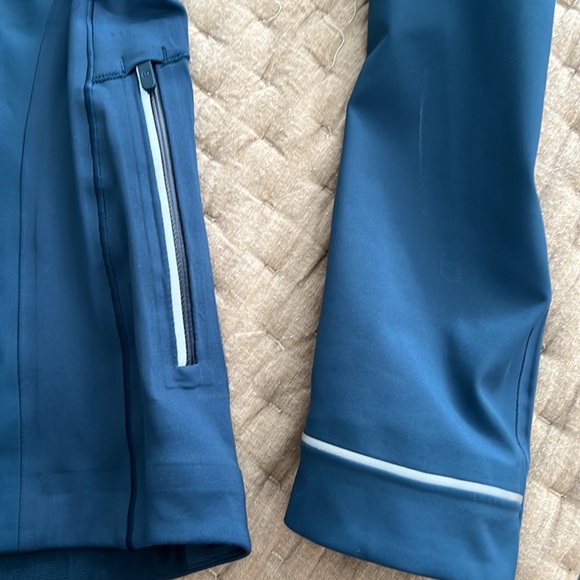Lululemon Jacket - Picture 2 of 6